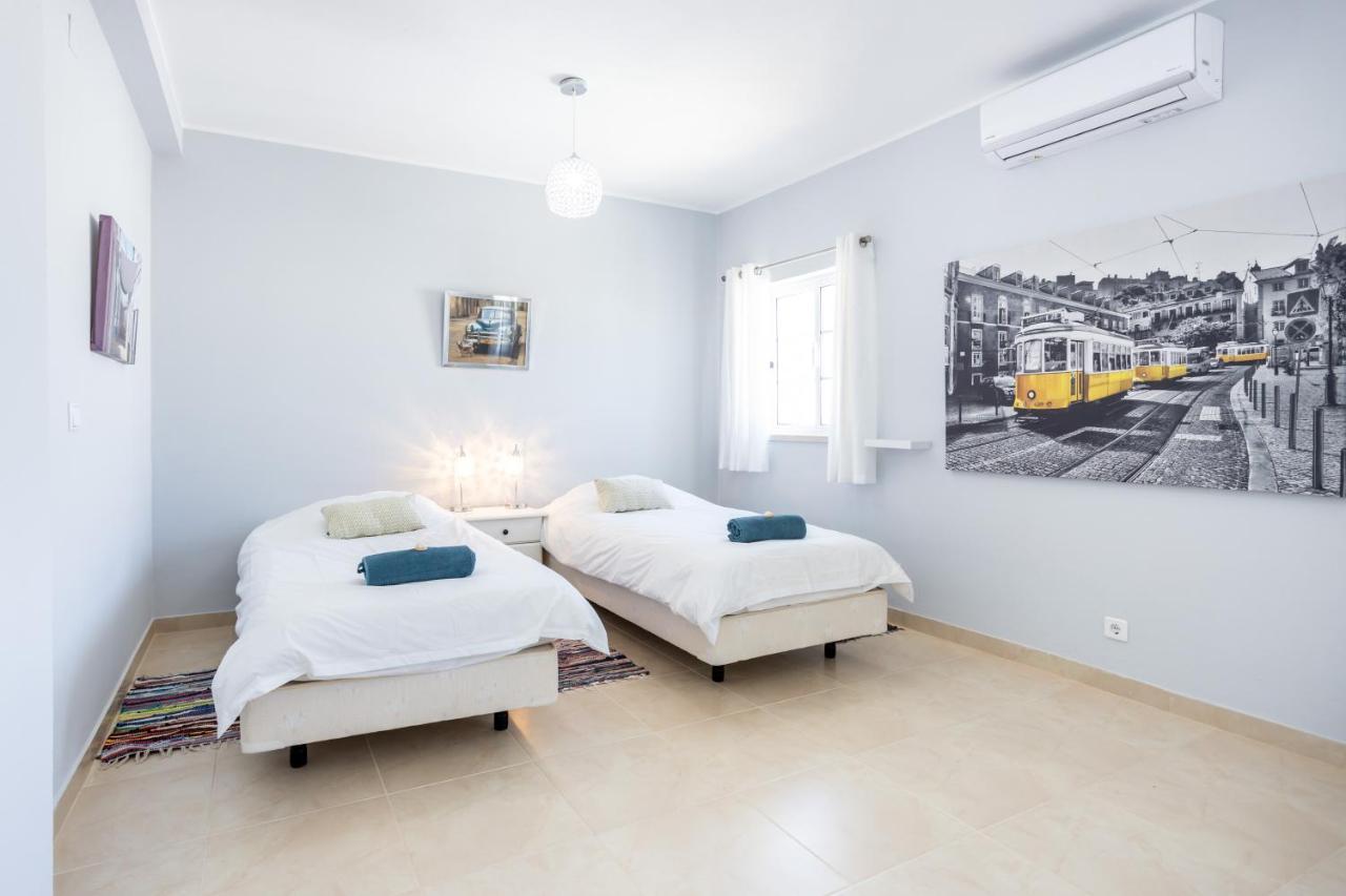 Newly Renovated 2 Bedroom Townhouse - Close To Salema Beach Екстериор снимка