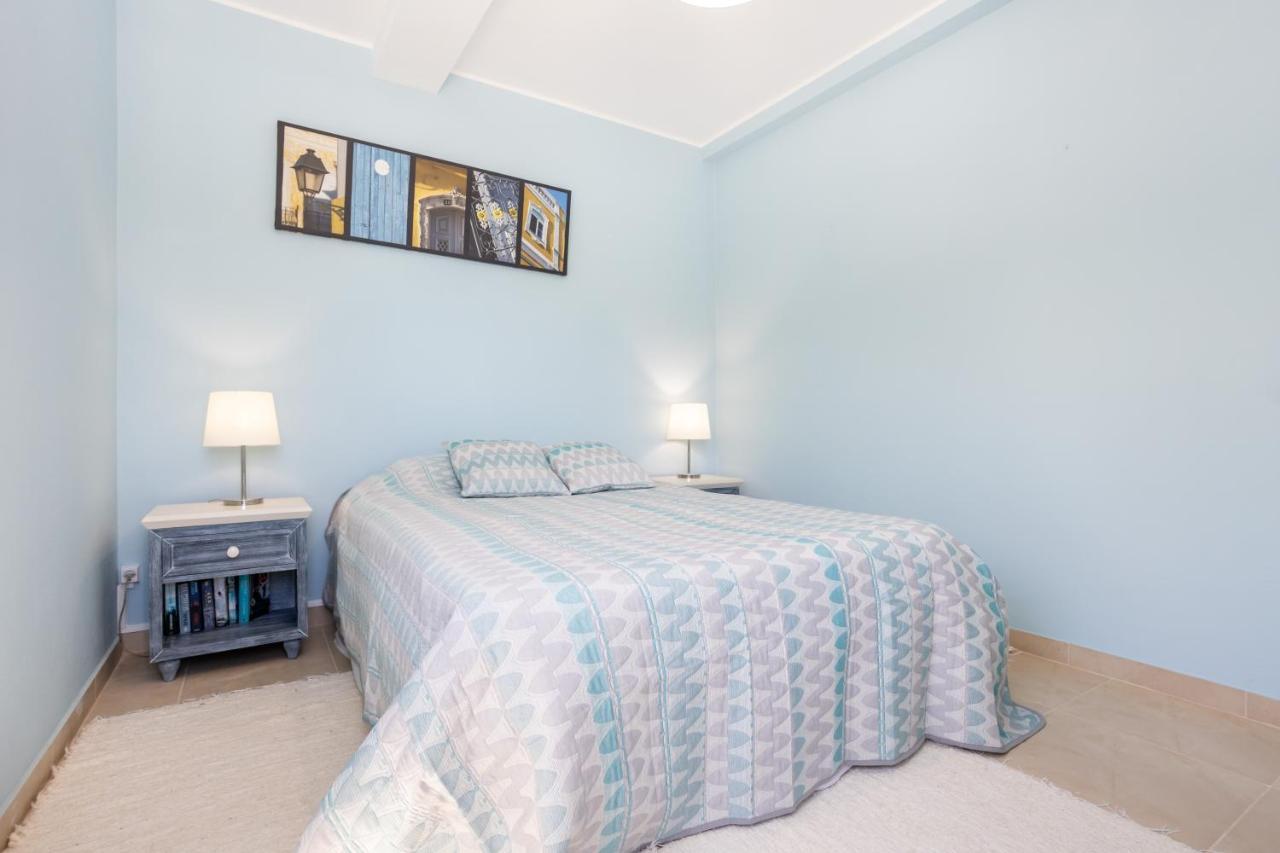 Newly Renovated 2 Bedroom Townhouse - Close To Salema Beach Екстериор снимка